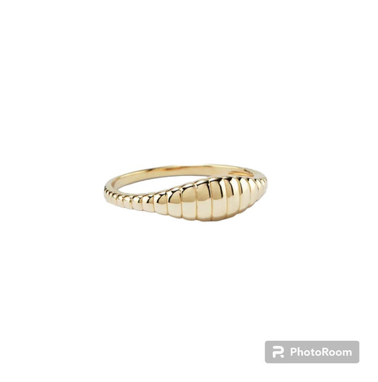 Classic Gold Tail Rings - Size 7